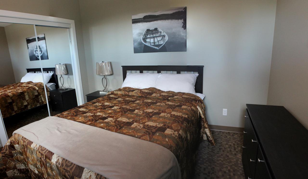 Alberta Beach Inn And Suites Esterno foto